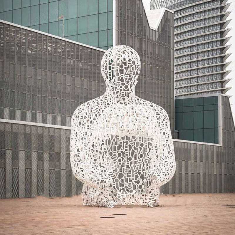 不銹鋼雕塑工廠，鏤空不銹鋼人物雕塑