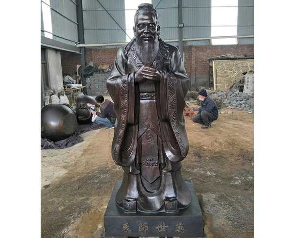 玻璃鋼人物雕塑有什么特點(diǎn)呢？